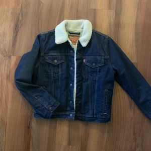 Levi’s Sherpa trucker jacket. Size small